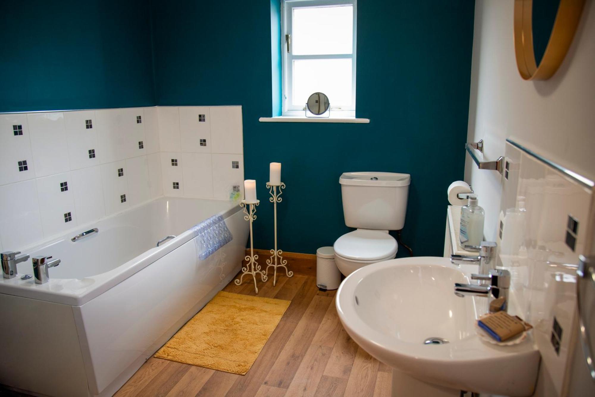 Oak House - Sleeps 10 With Bar & Games Holiday home Reighton
