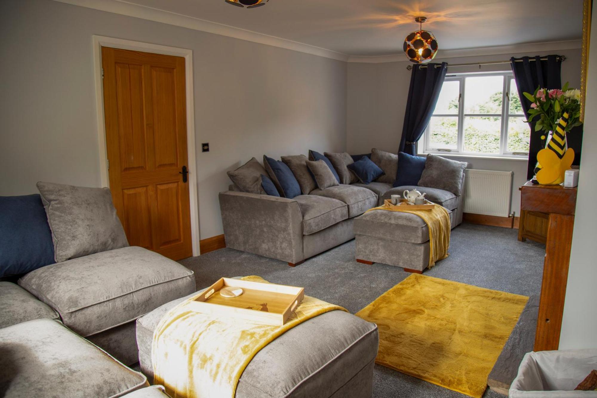 Oak House - Sleeps 10 With Bar & Games Holiday home *