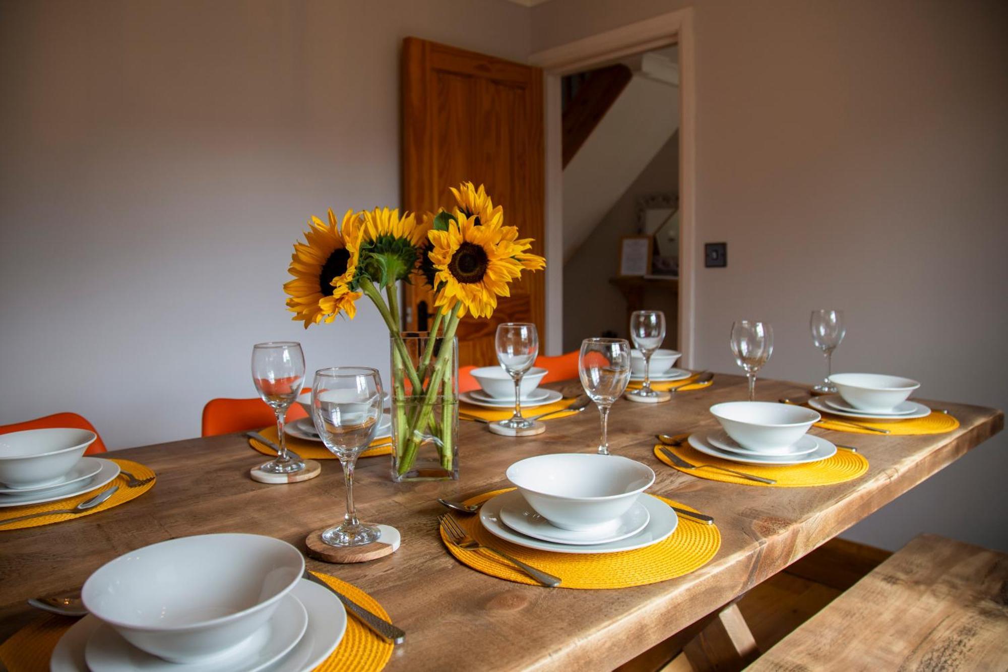Oak House - Sleeps 10 With Bar & Games Reighton