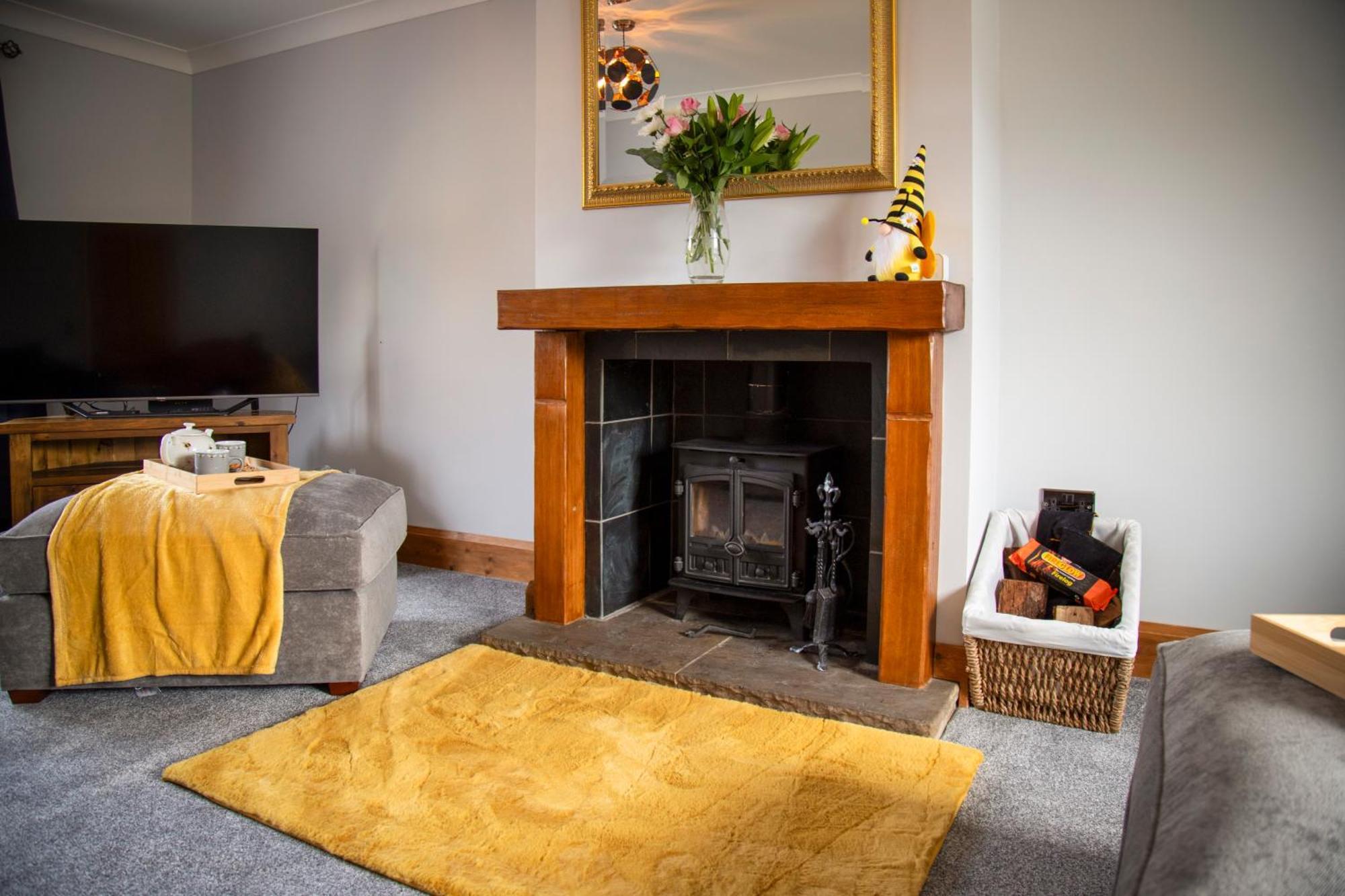 Oak House - Sleeps 10 With Bar & Games Holiday home